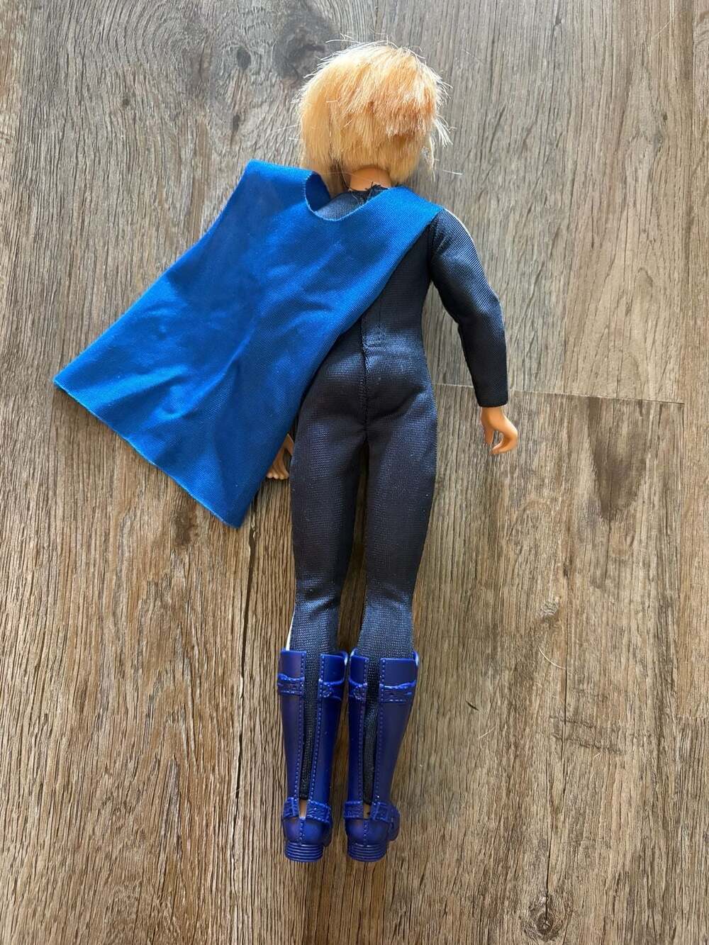 Mattel Winx Club Prince Sky Specialist Doll with Cape and Boots - Picture 2 of 2